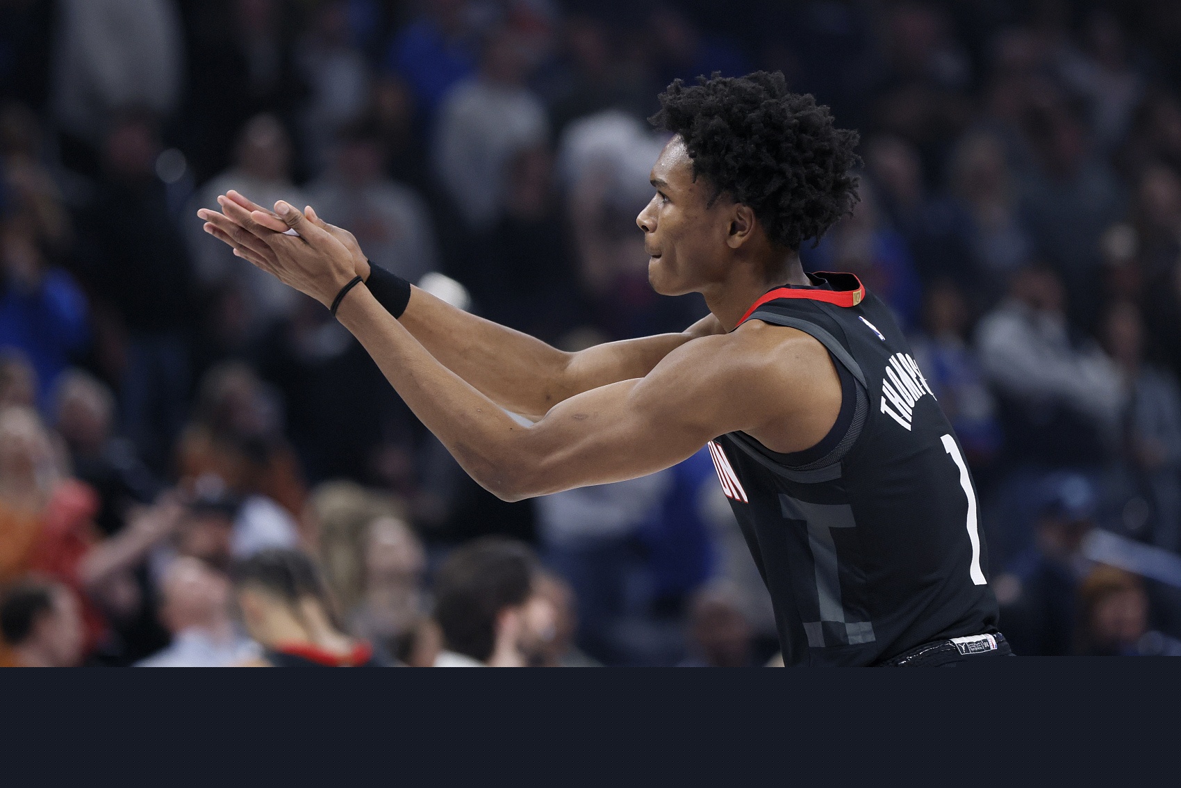 阿門(mén):這場(chǎng)比賽像季後賽 這樣的氛圍總能讓我們打出最佳狀態(tài)