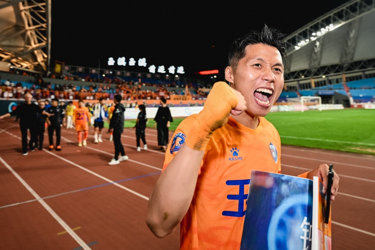 博主：雲南玉昆球員鐘浩然確認即將離隊，效力兩個(gè)賽季出場(chǎng)34次